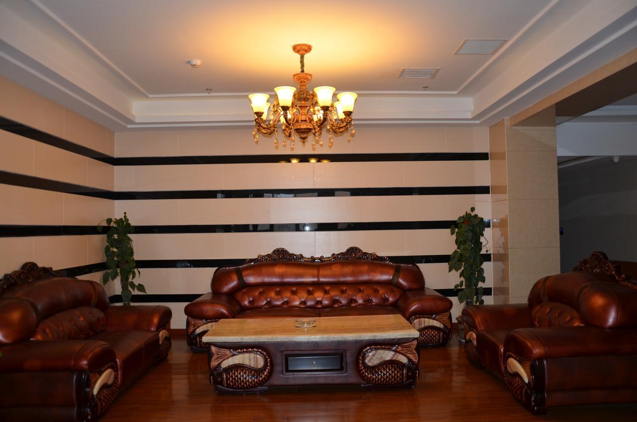 Super 8 Henshui Zhongxin North Avenue Hotel Hengshui Exterior photo